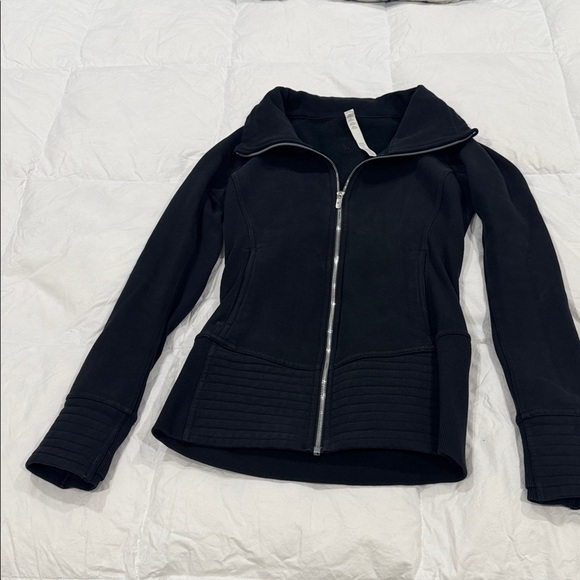 Lululemon Radiant Jacket II black full zip sweatshirt Sz 6 - Picture 3 of 10